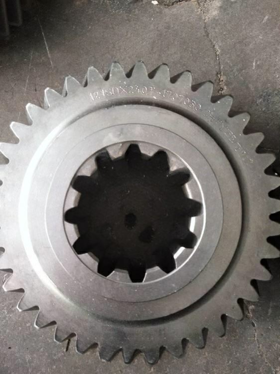 Drive Gear Of The Transmission Auxiliary Box 12JSDX240T-1707030 suppliers