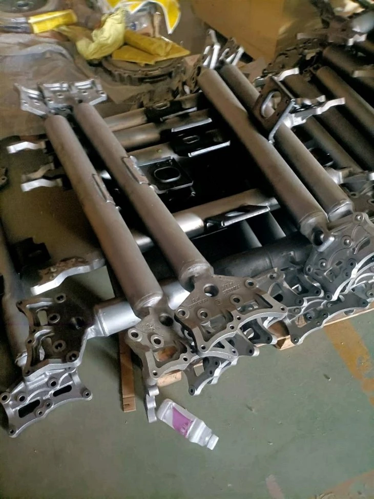 FAW Bumper Frame 2801073-1063 suppliers