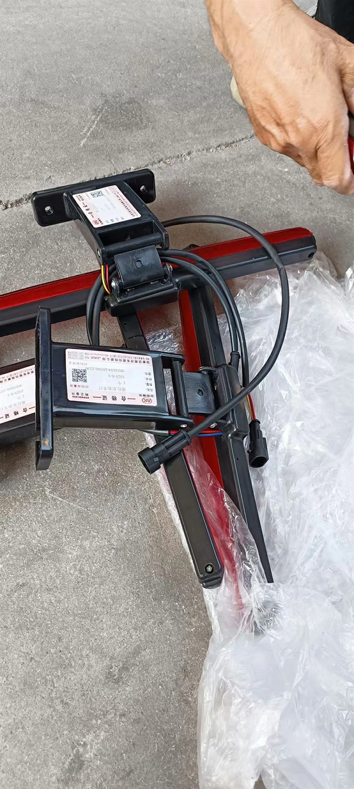 HIGH POSITIONED REAR BRAKE LIGHTS W23604.10300.11W best