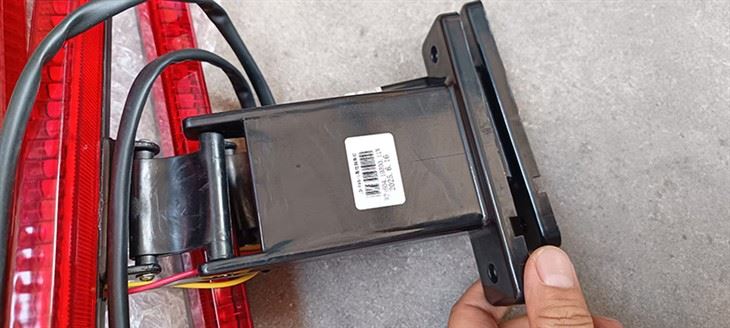 HIGH POSITIONED REAR BRAKE LIGHTS W23604.10300.11W high quality
