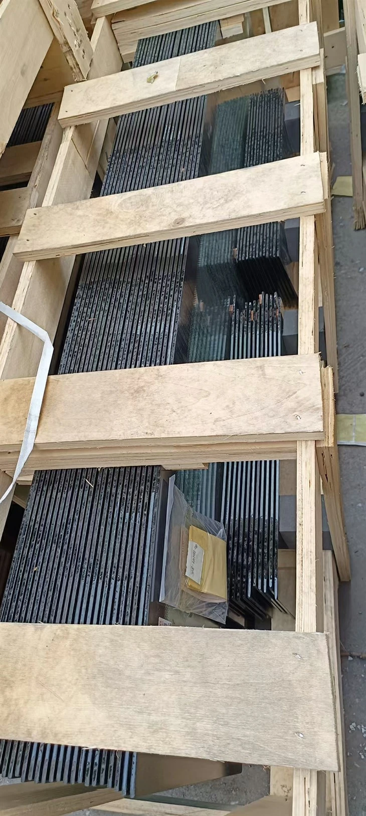 RIGHT GLASS 2118-5403230-13T factory