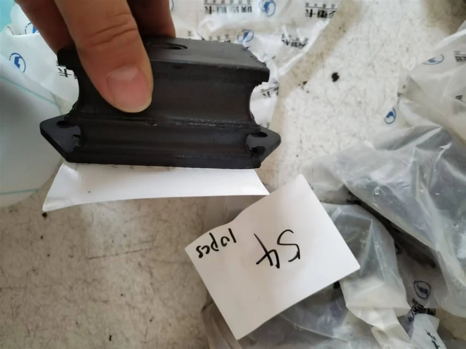 Front Support Of The Engine DZ9114593001 factory