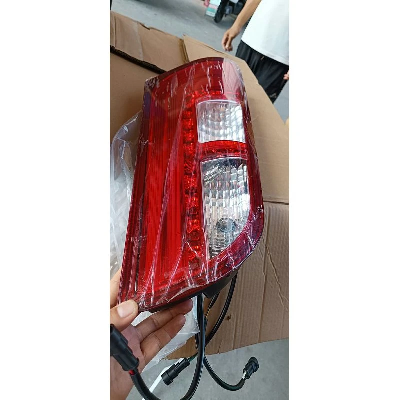 LEFT REAR COMBINATION LIGHT W23604.45300.01W