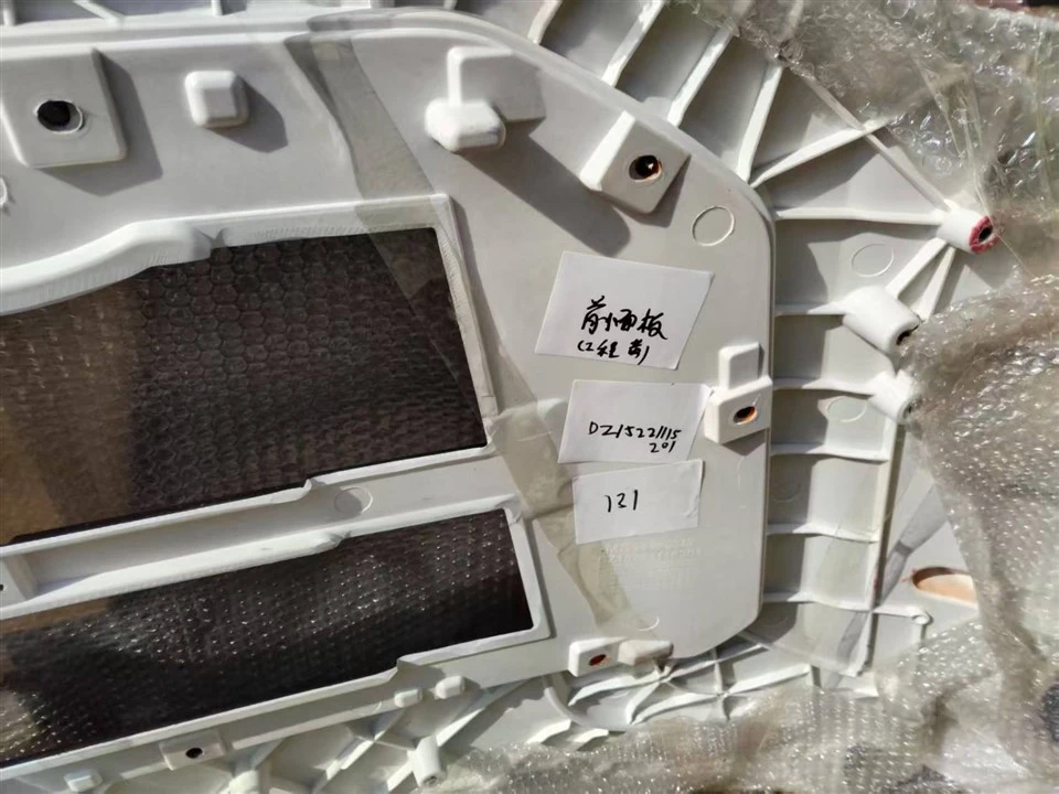 Shacman M3000 Front Cover Body DZ15221115201 suppliers