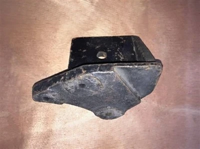 Front Left Engine Bracket DZ9112590185