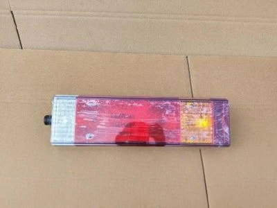 M3000 RH REAR TAIL LIGHT 81.25225.6465